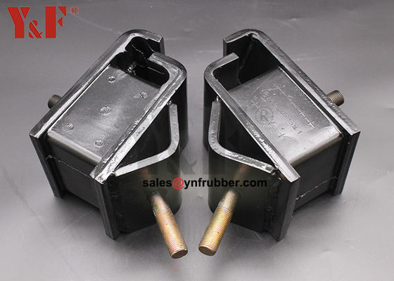 Güvenli Flanged Kauçuk Taşları Sabit M6 Kauçuk İzolatörü Özel