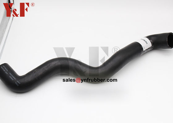 ZX210 ZX230 Kavga makinesi lastik hortumu 3088201 Siyah radyatör hortumu